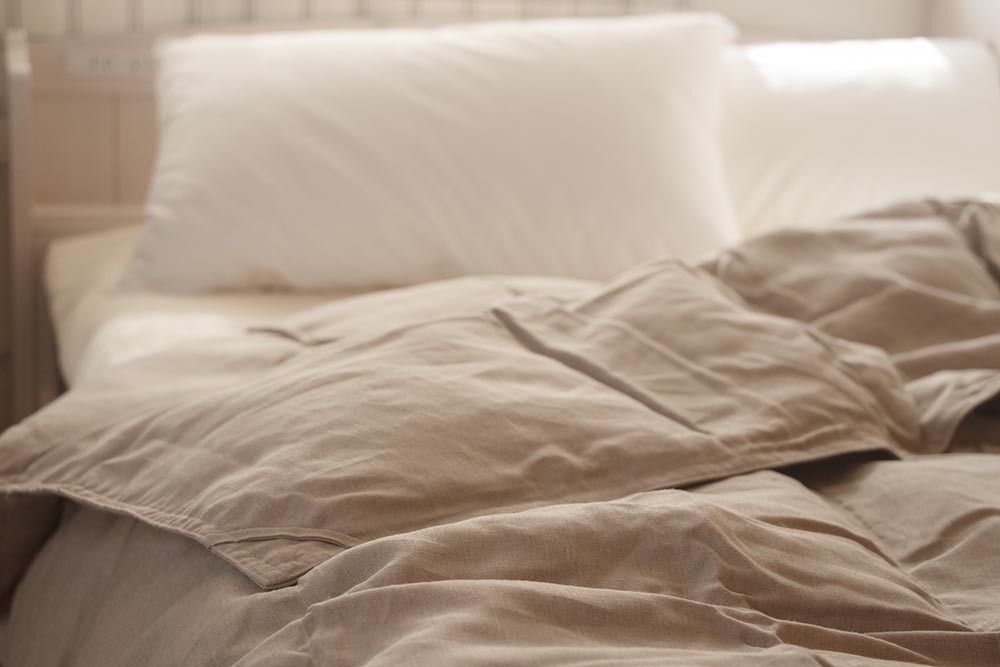 麻のダウンケット